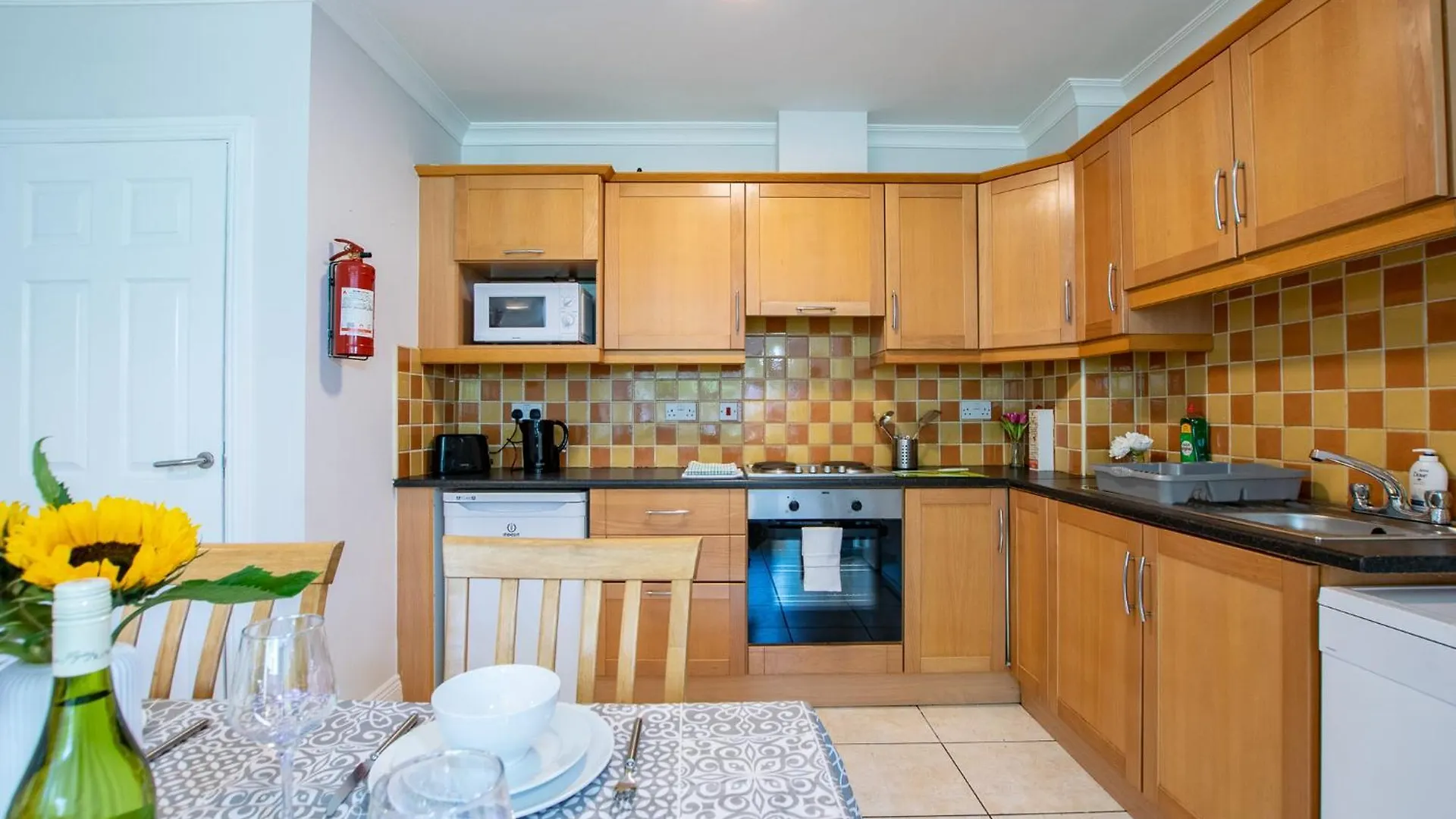 66 - Large Townhouse By Shortstays Galway Holiday home